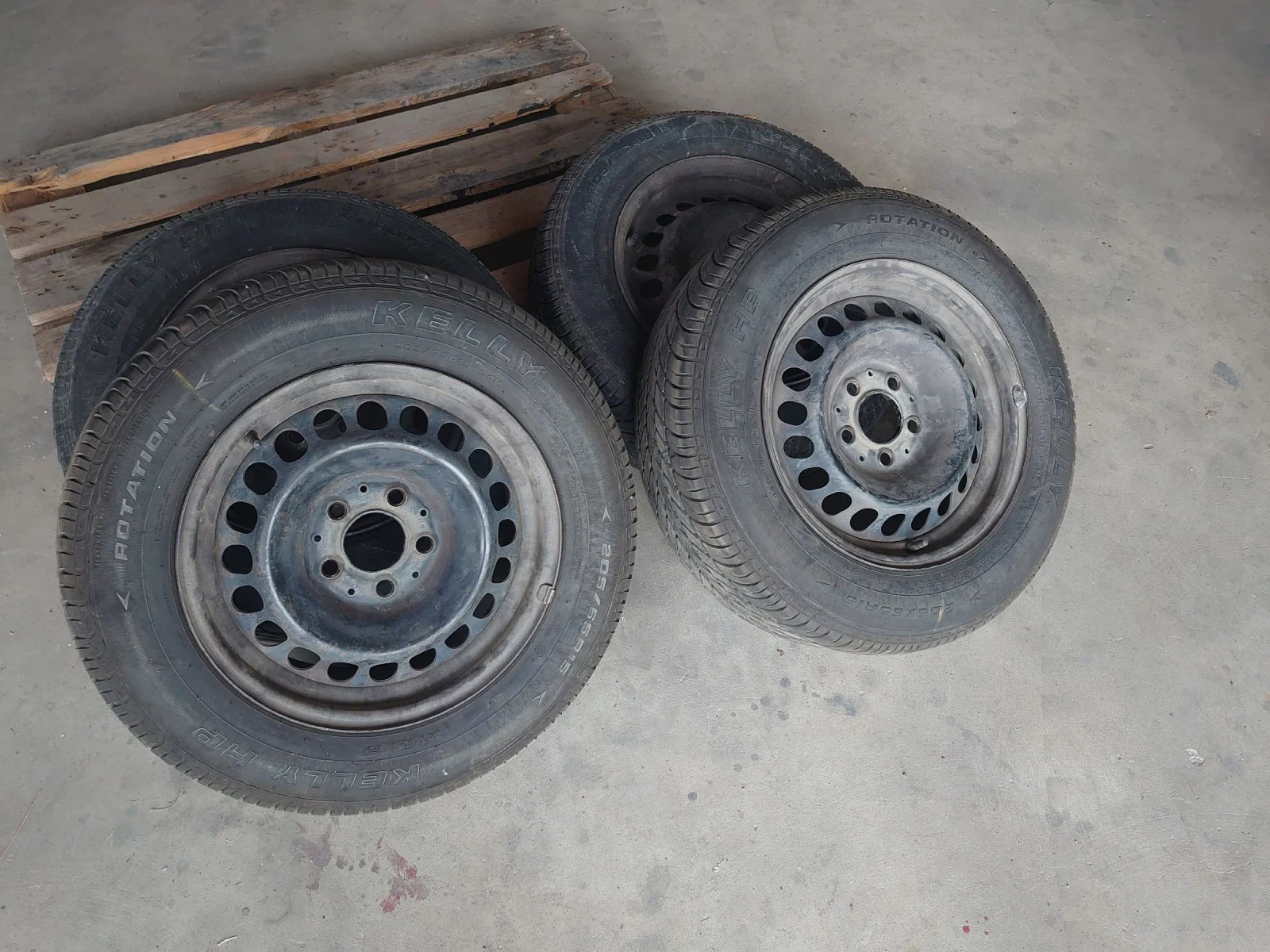 ���� � ������ 205/65R15 �� Mercedes-Benz E 230 | Mobile.bg � ����������� 6