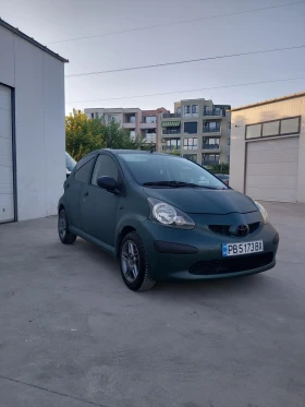 Toyota Aygo 1.0 vvt-i, снимка 2