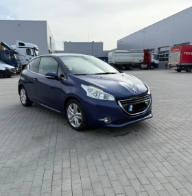 Peugeot 208 1.6 E-HDI GT Line, снимка 2