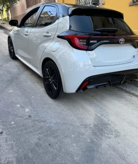 Toyota Yaris Hybrid - 9000 € / 17602.47 лв. - 27085988 2