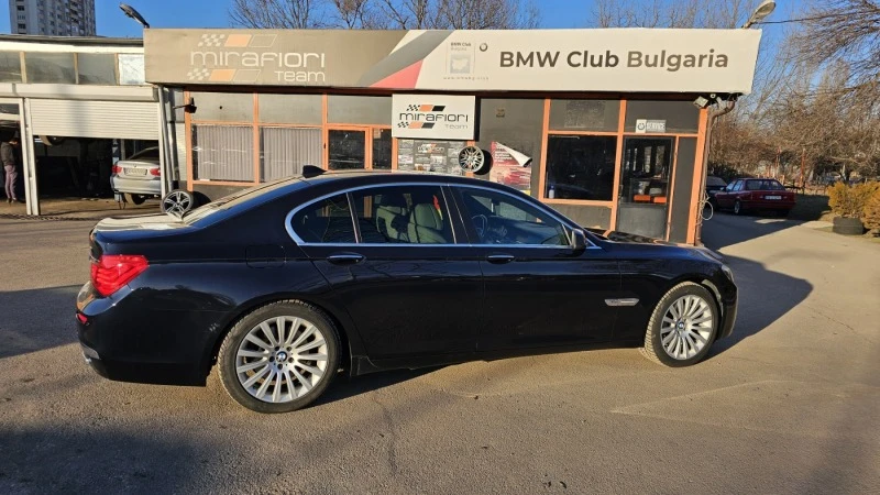 BMW 740, снимка 6 - Автомобили и джипове - 47521417