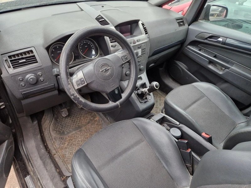 Opel Zafira 1.9Cdti 120к.с., снимка 7 - Автомобили и джипове - 44390154