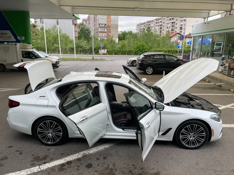 BMW 530E Luxury M Pack  , снимка 17 - Автомобили и джипове - 44668903