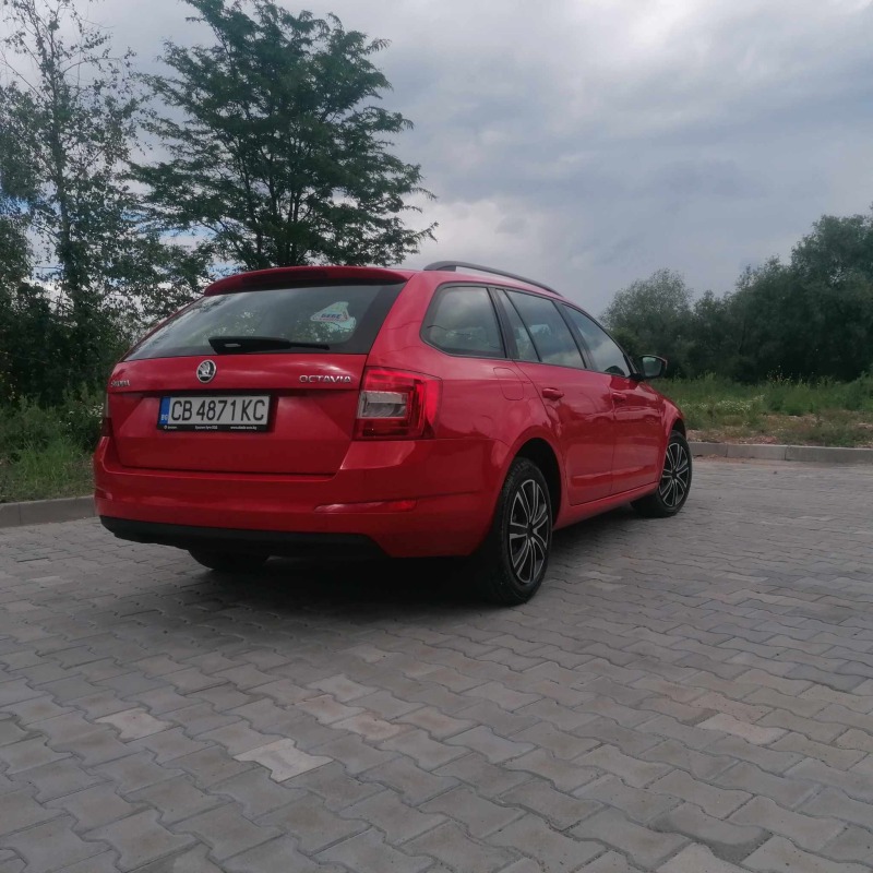 Skoda Octavia, снимка 5 - Автомобили и джипове - 46147683