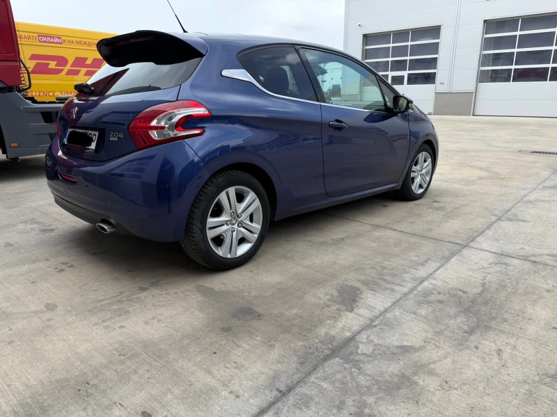 Peugeot 208 1.6 E-HDI GT Line, снимка 5 - Автомобили и джипове - 49599305