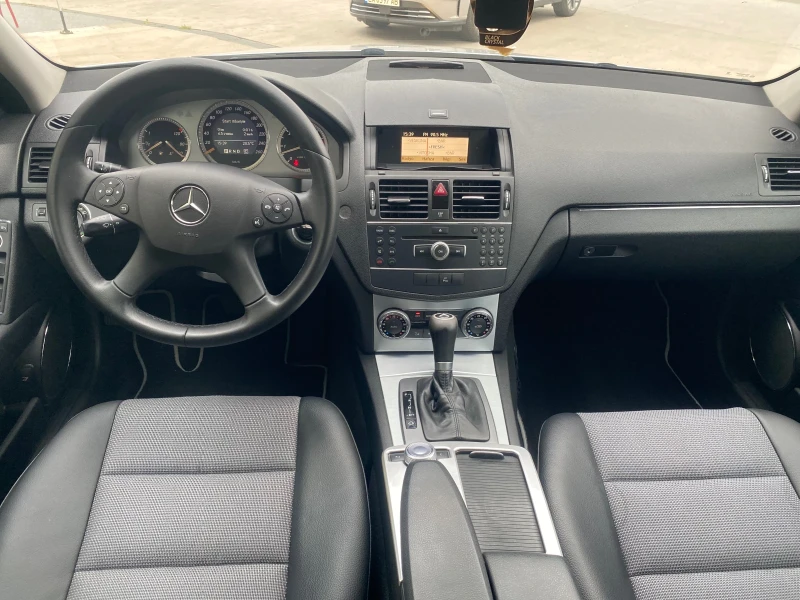 Mercedes-Benz C 320 Avantgarde, снимка 7 - Автомобили и джипове - 51913721