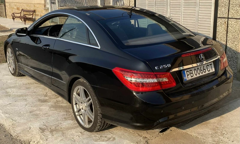 Mercedes-Benz E 250, снимка 3 - Автомобили и джипове - 52614277