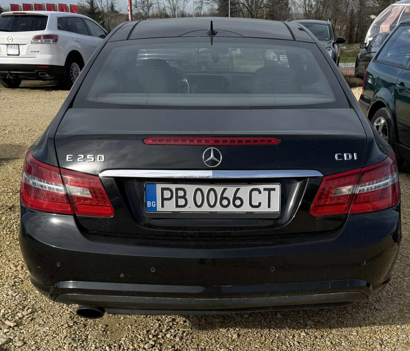 Mercedes-Benz E 250, снимка 5 - Автомобили и джипове - 52614277