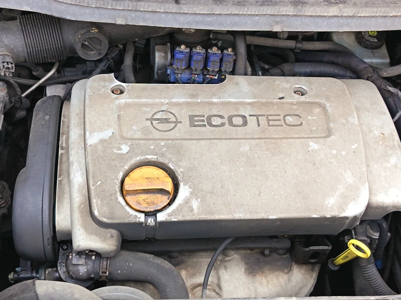 Opel Zafira, снимка 10 - Автомобили и джипове - 52629939