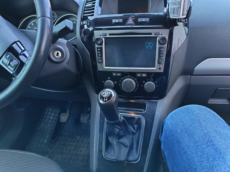 Opel Zafira, снимка 6 - Автомобили и джипове - 52629939