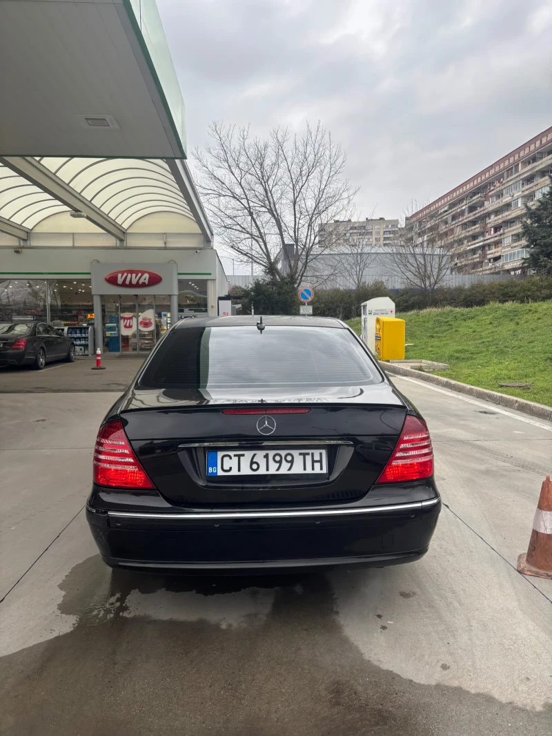Mercedes-Benz E 350, снимка 3 - Автомобили и джипове - 53063382
