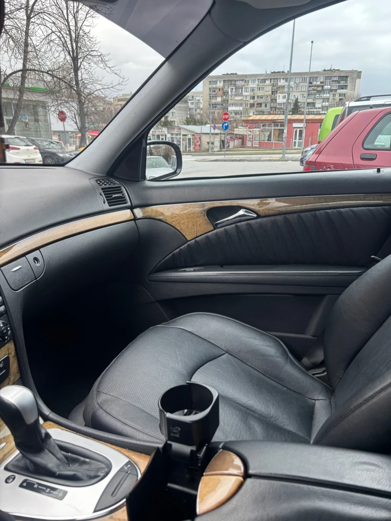 Mercedes-Benz E 350, снимка 9 - Автомобили и джипове - 53063382