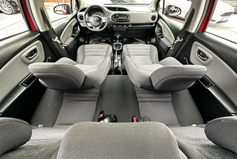 Toyota Yaris 1.5HYBRID 100HP AUTOMAT 145 000KM EU6B, снимка 9 - Автомобили и джипове - 53468572