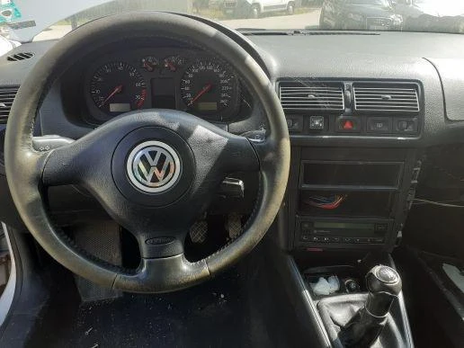 VW Golf 2.3 V5 на части - изображение 7