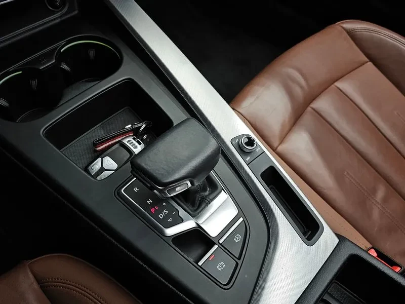 Audi A5 2.0 TFSI Quattro - САМО 30% АВАНС, снимка 9 - Автомобили и джипове - 56270755