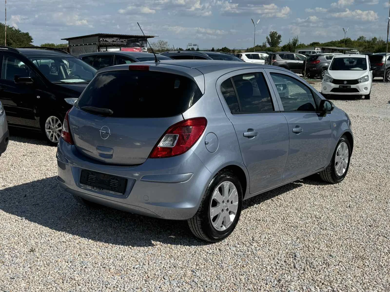 Opel Corsa 1.4i - изображение 4