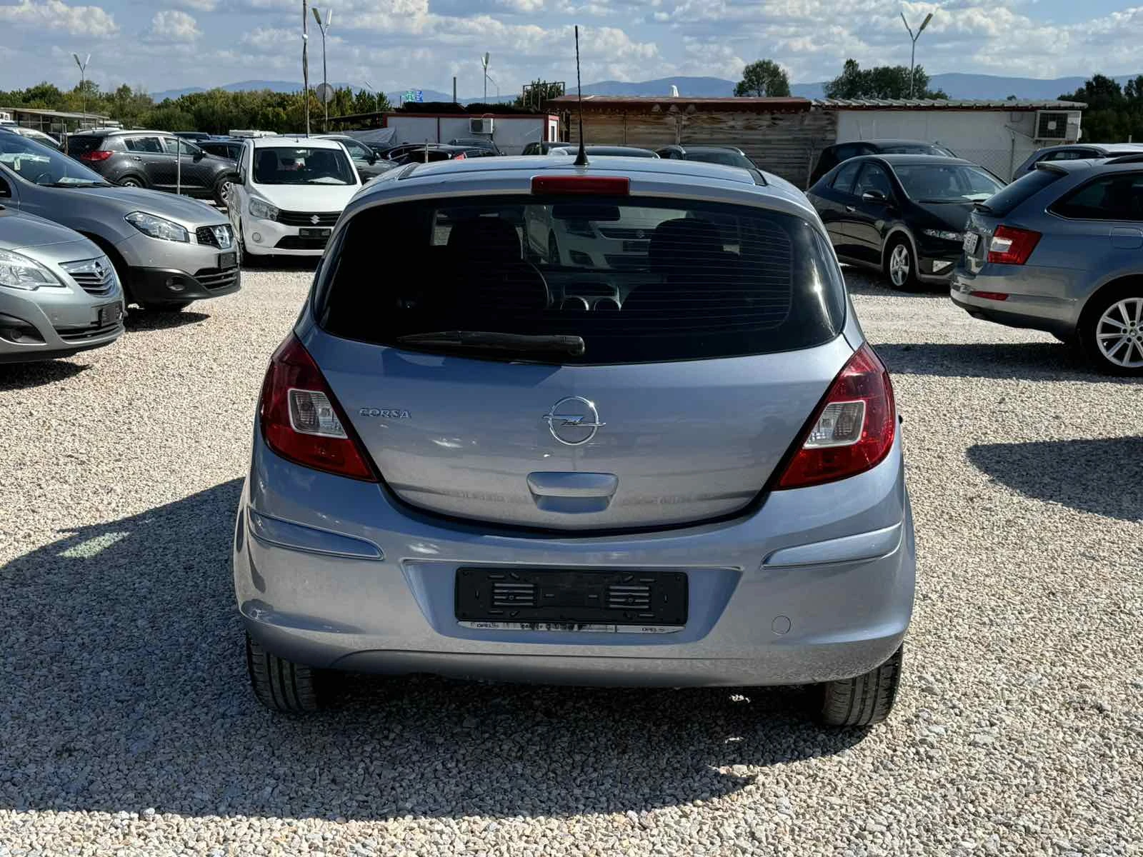 Opel Corsa 1.4i - изображение 5