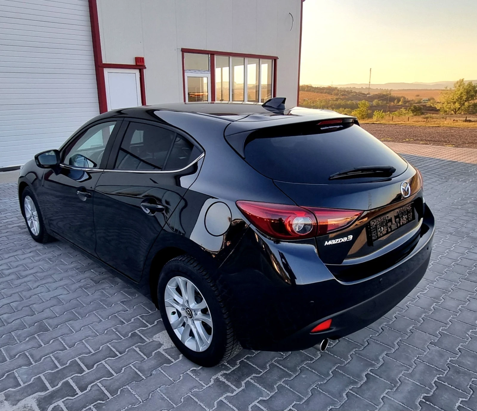 Mazda 3 2.2d 150к.с Auto Navi - изображение 6