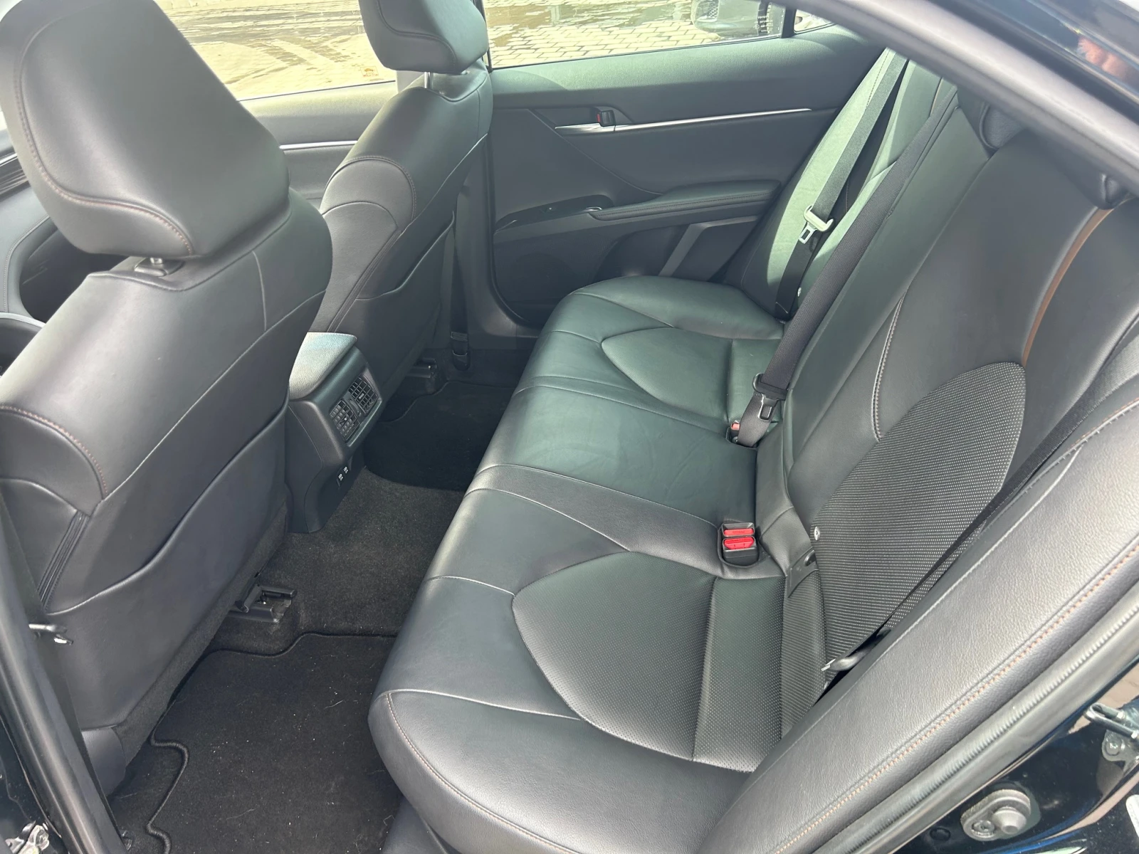 Toyota Camry  - изображение 7