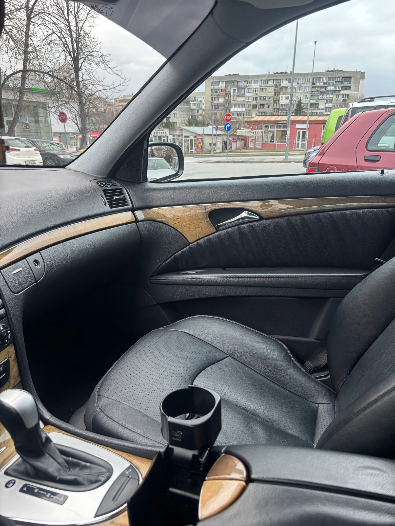 Mercedes-Benz E 350  - изображение 9