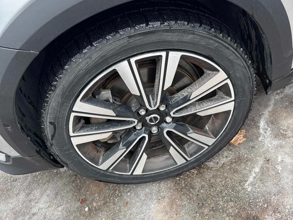 Volvo V60 Cross Country T5 AWD  CARFAX - изображение 7