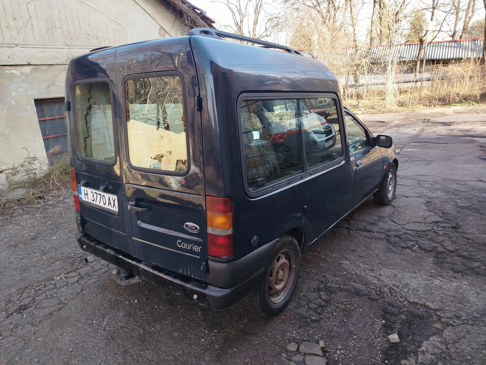 Ford Courier  - изображение 5