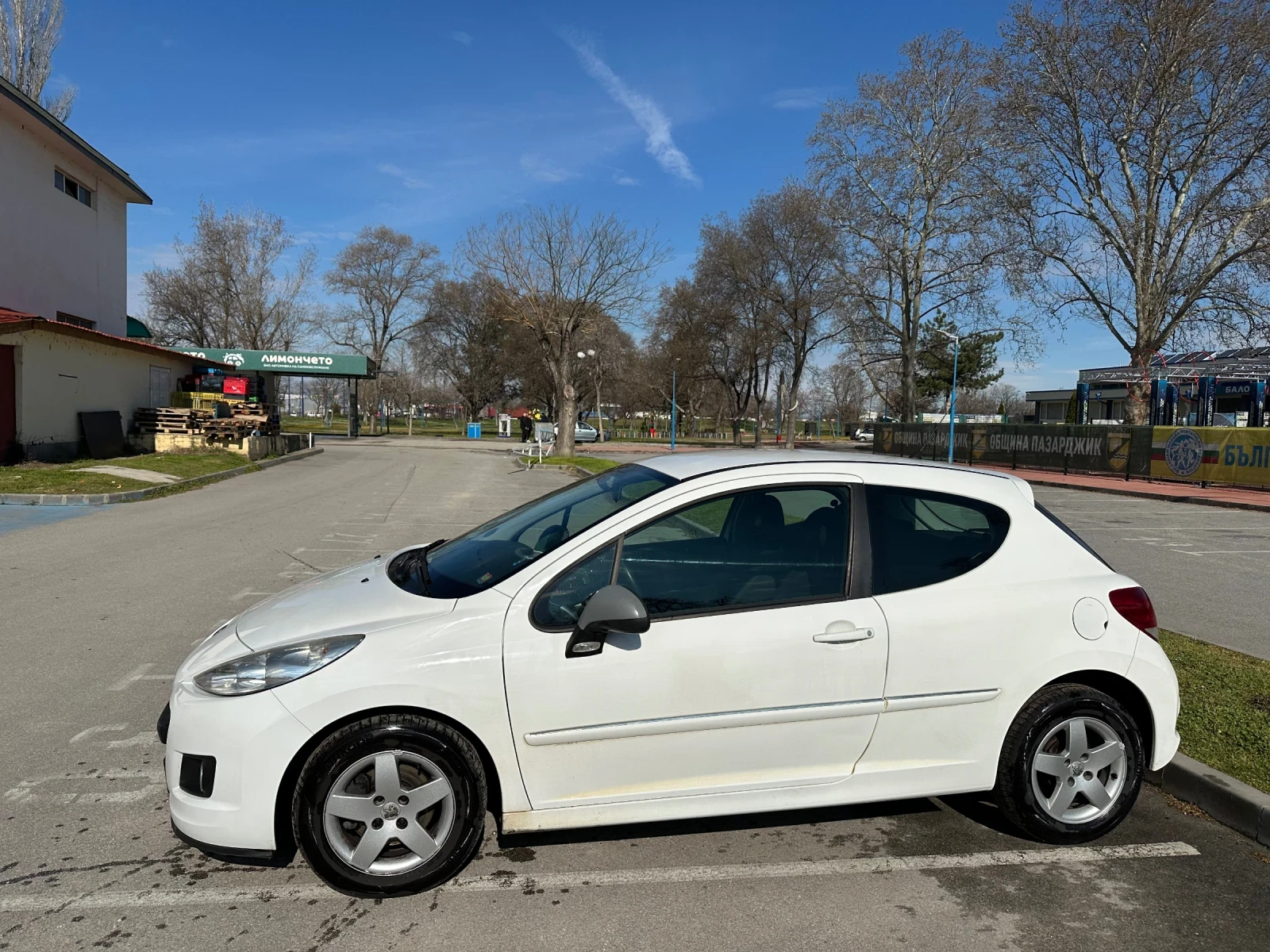 Peugeot 207, снимка 2 - Автомобили и джипове - 54037340