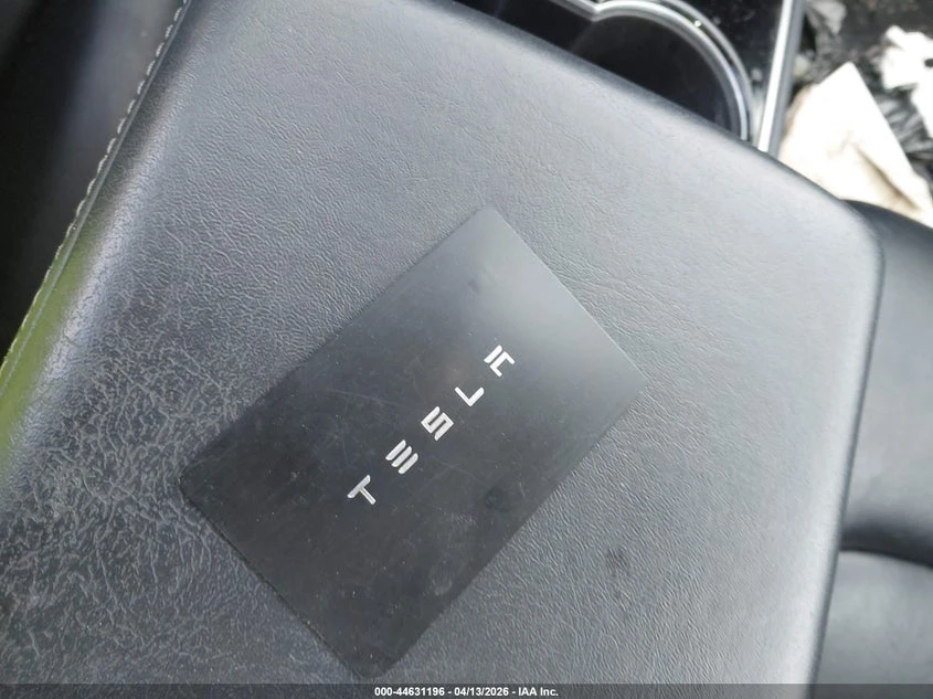 Tesla Model 3, снимка 10 - Автомобили и джипове - 54383897