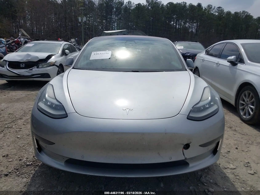 Tesla Model 3, снимка 11 - Автомобили и джипове - 54383897