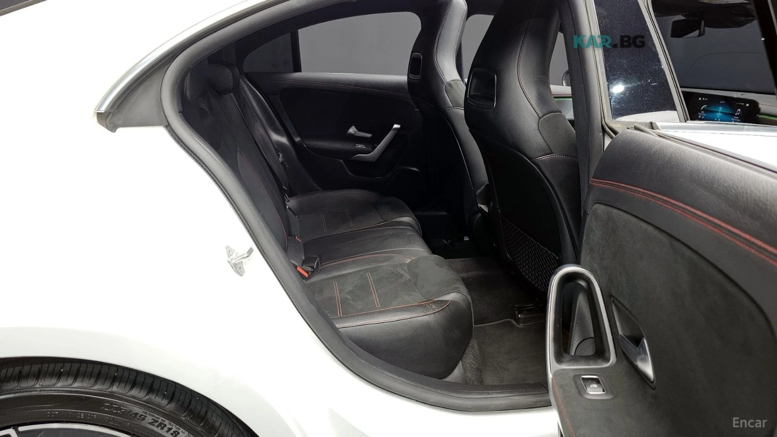 Mercedes-Benz CLA 250 4MATIC* AMBIENT* ПАНО* КАМЕРИ* АЛКАНТАРА* , снимка 9 - Автомобили и джипове - 54762900