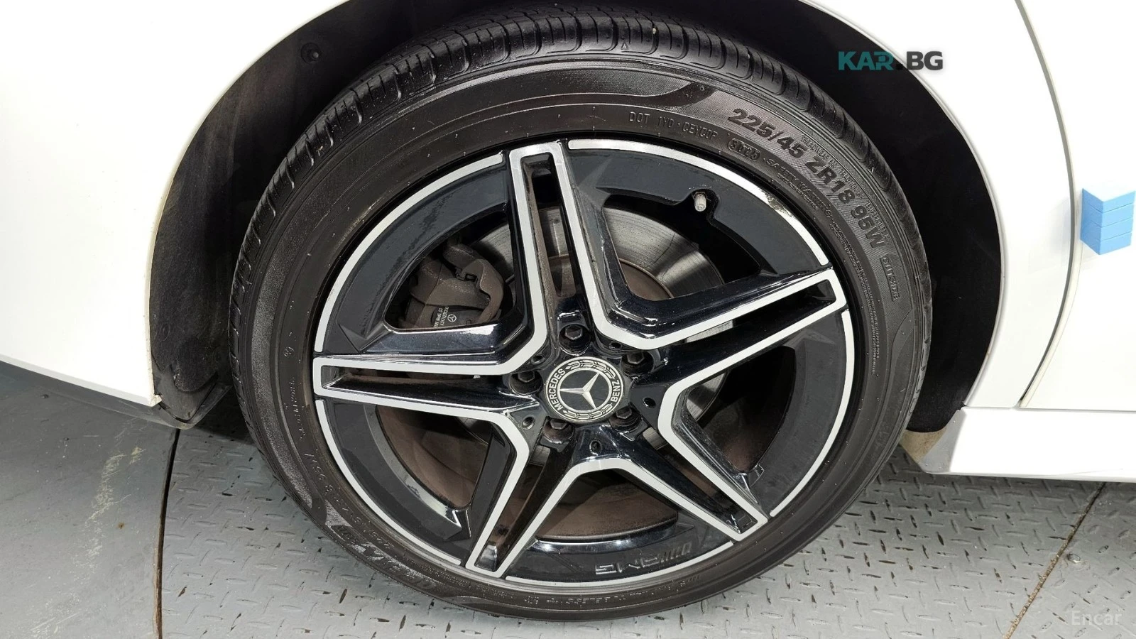 Mercedes-Benz CLA 250 4MATIC* AMBIENT* ПАНО* КАМЕРИ* АЛКАНТАРА* , снимка 15 - Автомобили и джипове - 54762900