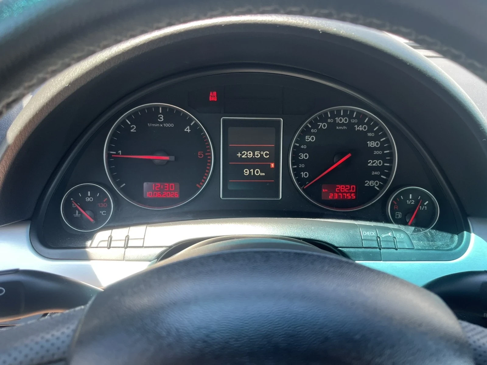 Audi A4, снимка 15 - Автомобили и джипове - 54869763