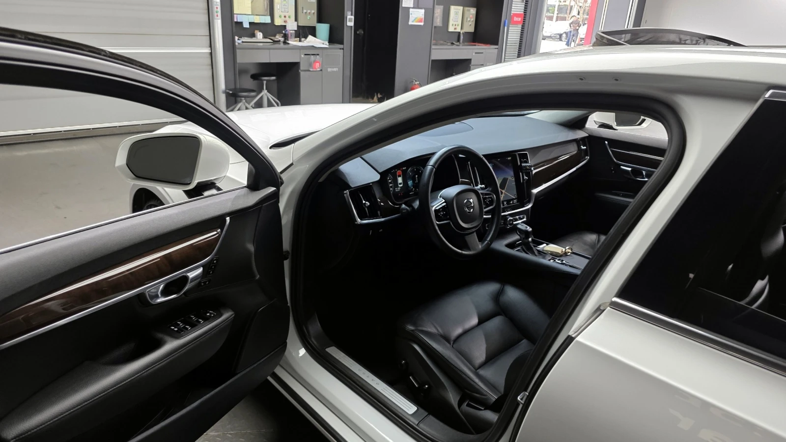 Volvo S90 Momentum* HeadUp* Navi* Camera* , снимка 11 - Автомобили и джипове - 55251770