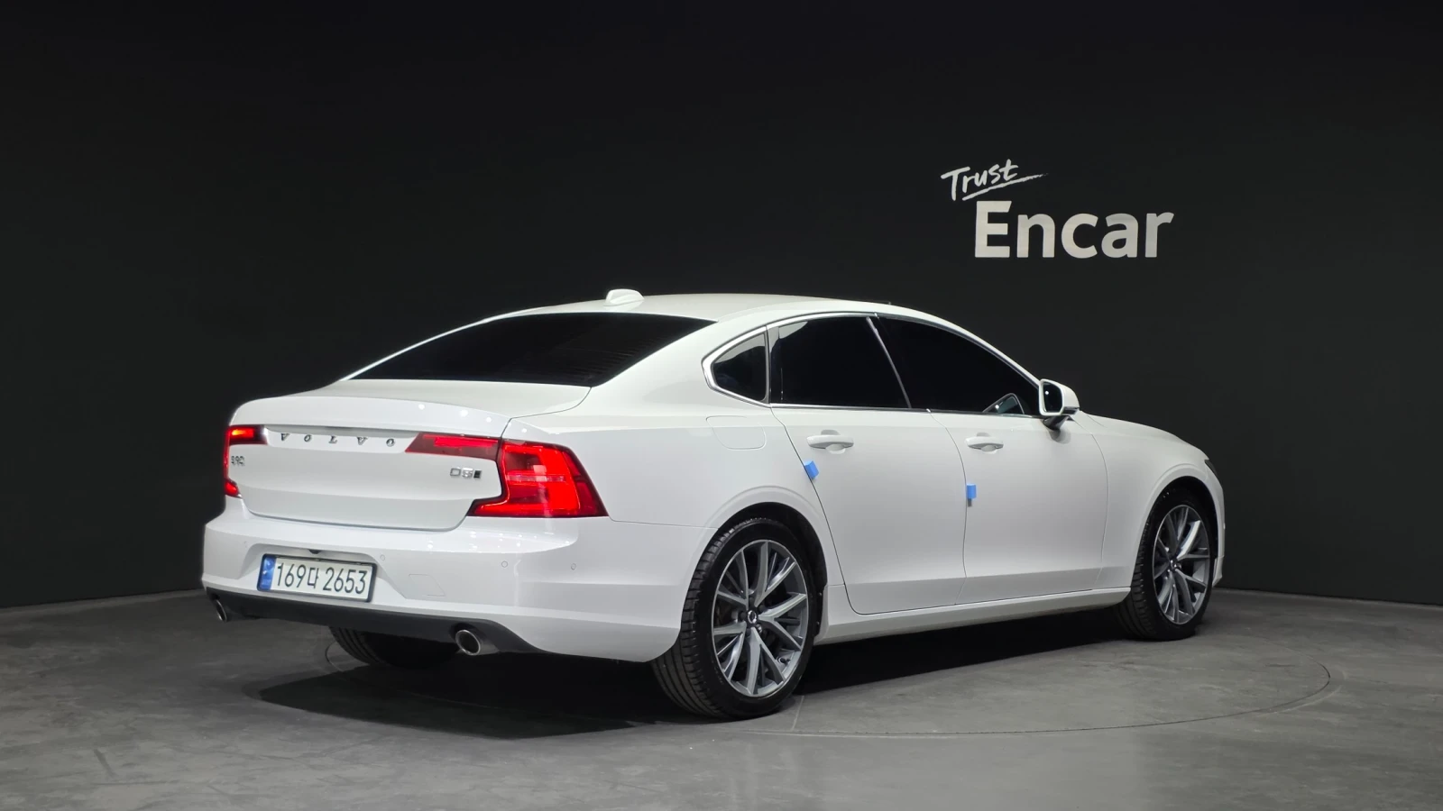 Volvo S90 Momentum* HeadUp* Navi* Camera* , снимка 3 - Автомобили и джипове - 55251770