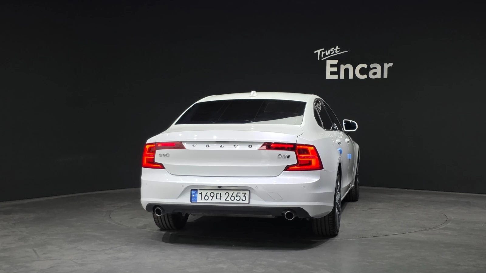 Volvo S90 Momentum* HeadUp* Navi* Camera* , снимка 4 - Автомобили и джипове - 55251770