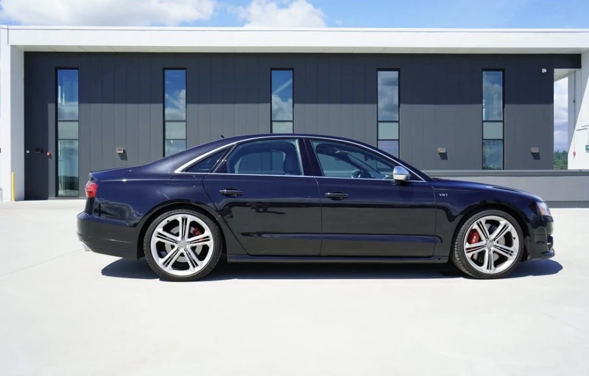Audi S8 4.0T * B&O * ОБДУХВАНЕ * 360 * МАСАЖ * 95 К КМ * , снимка 3 - Автомобили и джипове - 55303802