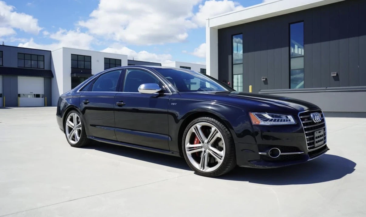 Audi S8 4.0T * B&O * ОБДУХВАНЕ * 360 * МАСАЖ * 95 К КМ * , снимка 2 - Автомобили и джипове - 55303802