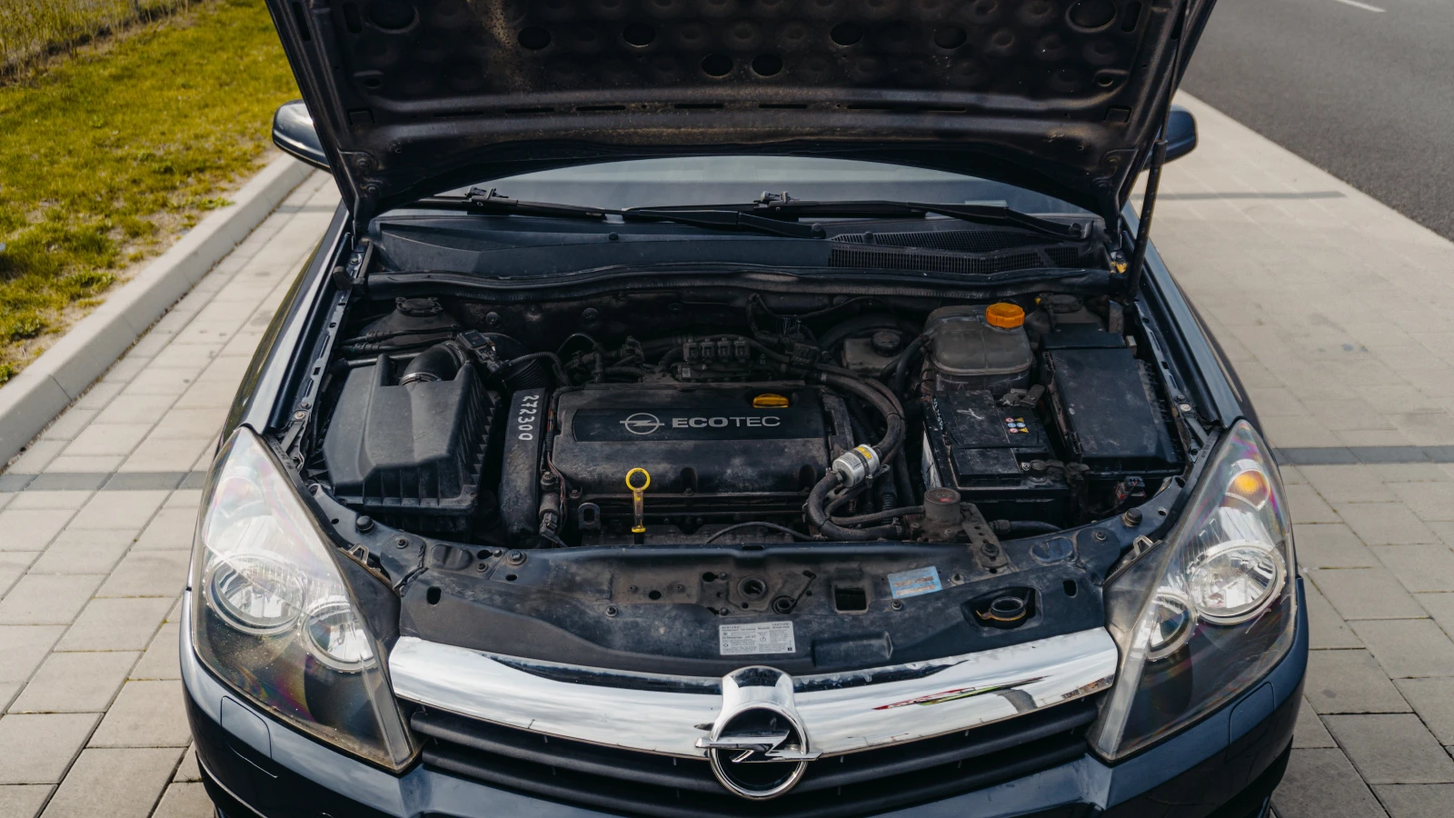 Opel Astra GTC, снимка 5 - Автомобили и джипове - 55318046