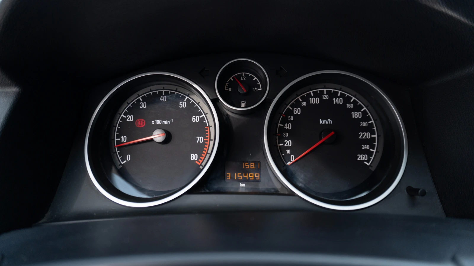 Opel Astra GTC, снимка 9 - Автомобили и джипове - 55318046