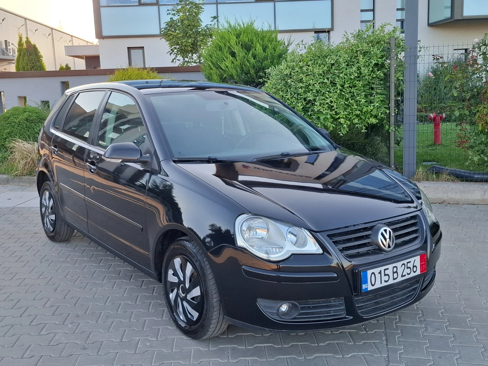 VW Polo 1.2i* (70кс)* FACELIFT* FAMILY* НОВ ВНОС* , снимка 9 - Автомобили и джипове - 55467221