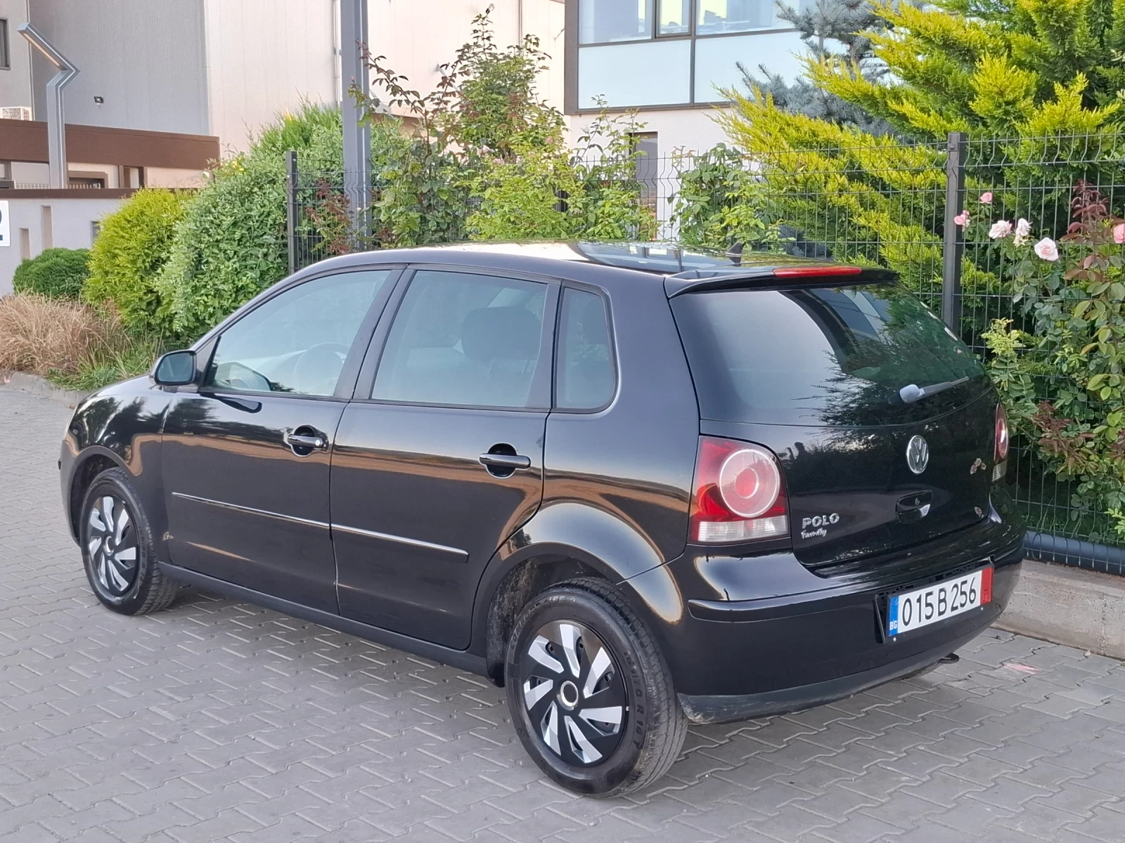 VW Polo 1.2i* (70кс)* FACELIFT* FAMILY* НОВ ВНОС* , снимка 6 - Автомобили и джипове - 55467221