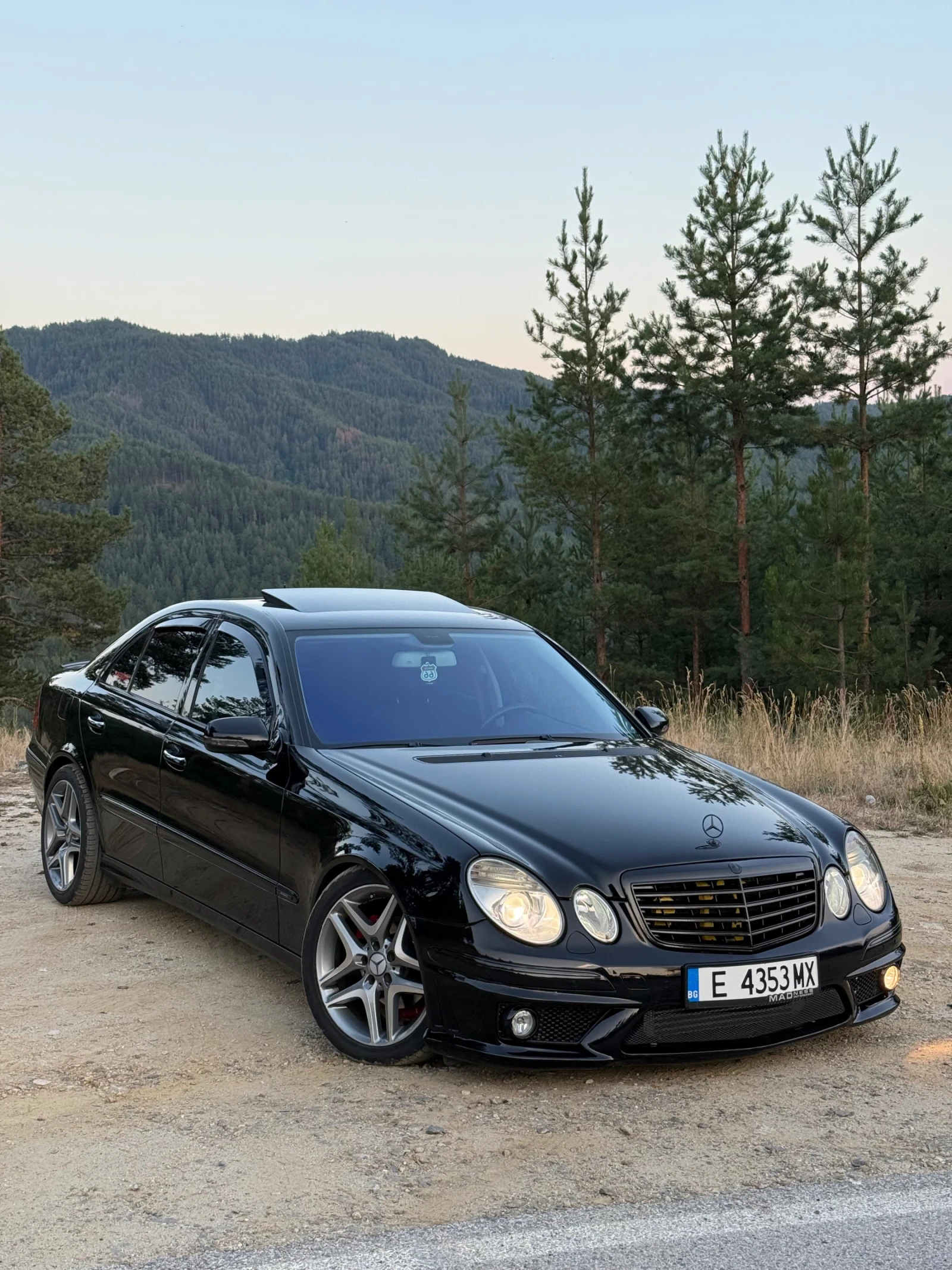 Mercedes-Benz E 320 TOP!, снимка 2 - Автомобили и джипове - 55578864