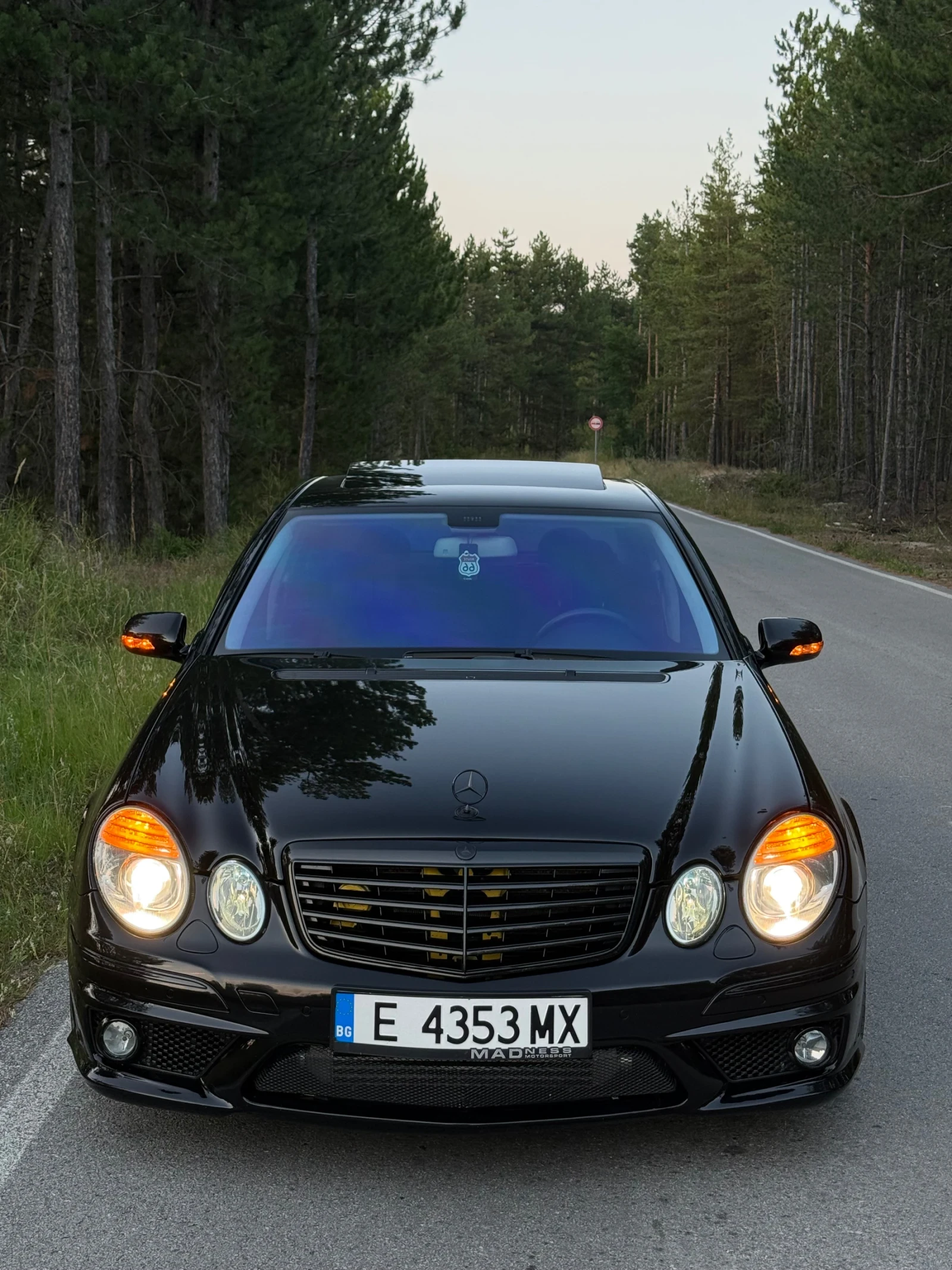 Mercedes-Benz E 320 TOP!, снимка 3 - Автомобили и джипове - 55578864