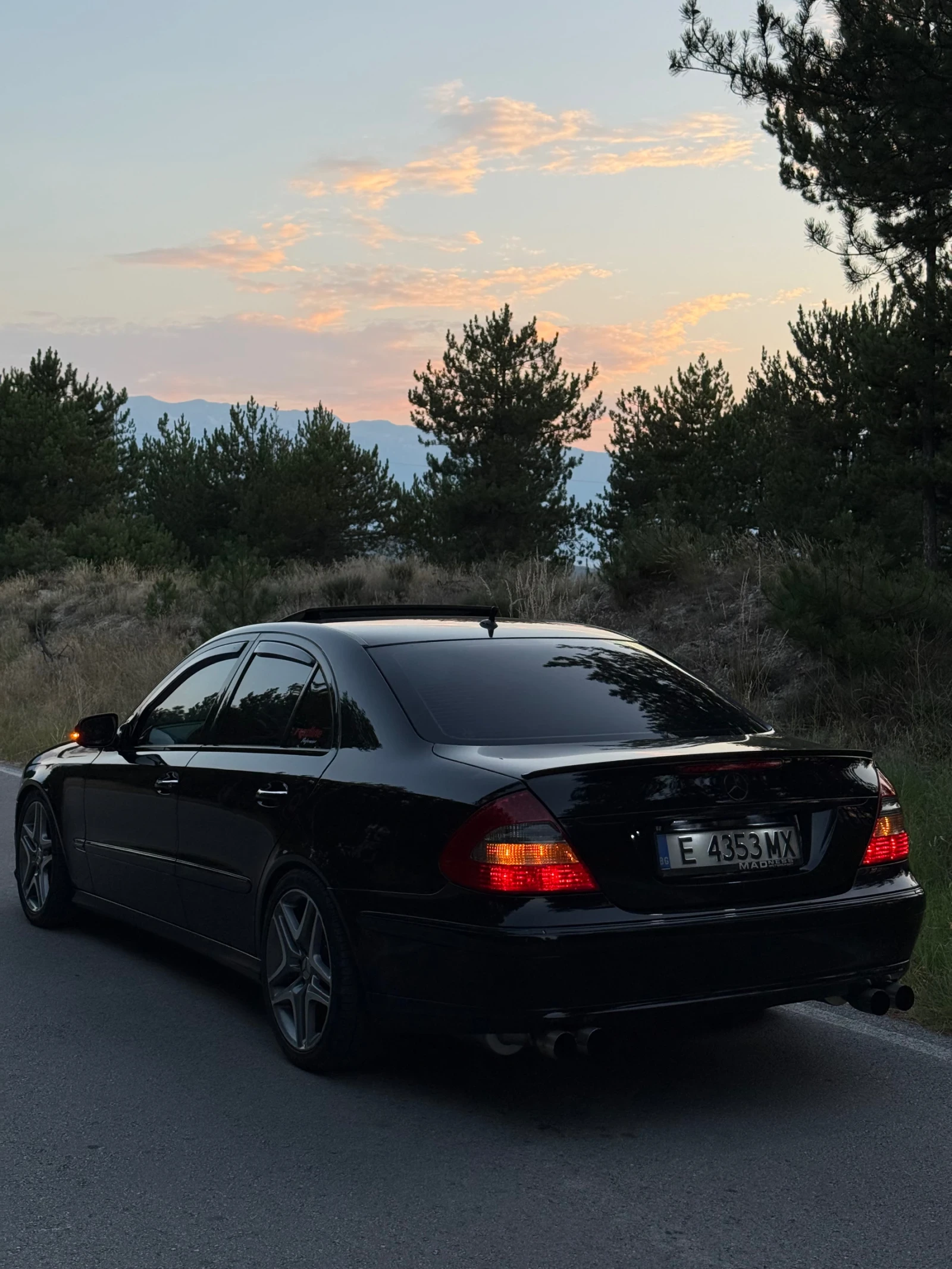 Mercedes-Benz E 320 TOP!, снимка 7 - Автомобили и джипове - 55578864