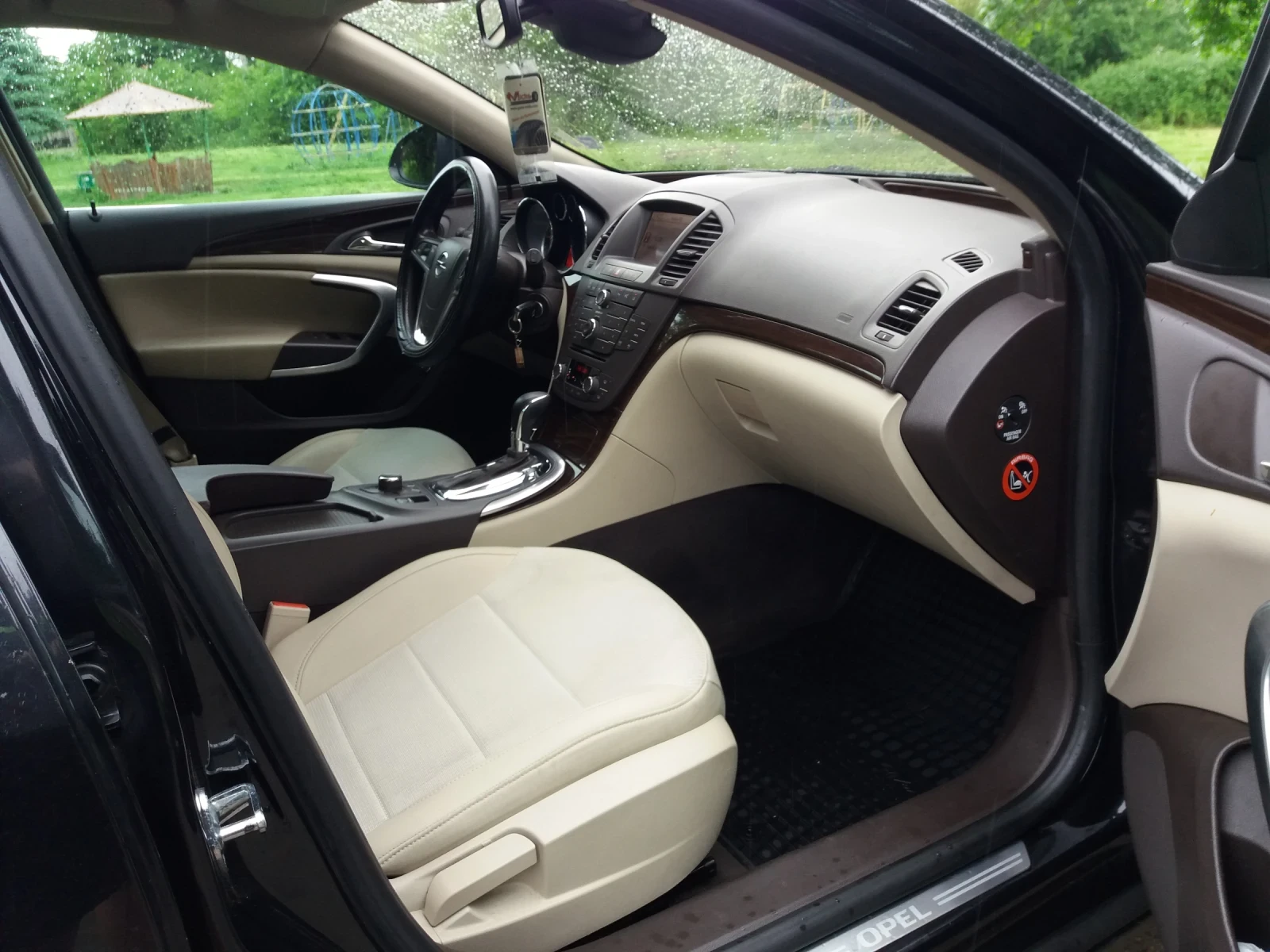 Opel Insignia 2.0 160 hp 4x4, снимка 10 - Автомобили и джипове - 55645774