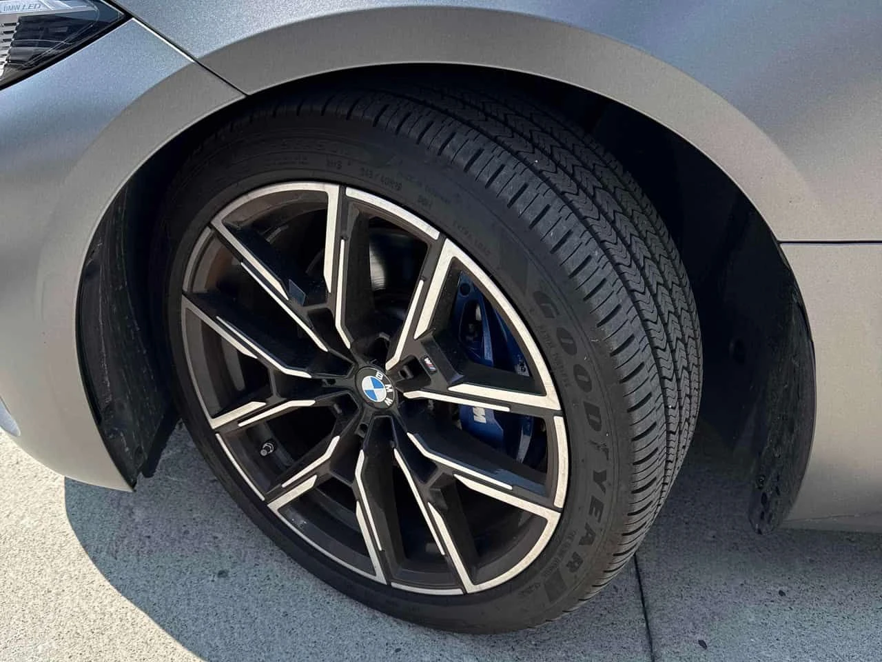 BMW i4 eDrive35 | CARFAX | БЕЗ ИНЦИДЕНТИ, снимка 6 - Автомобили и джипове - 55667428