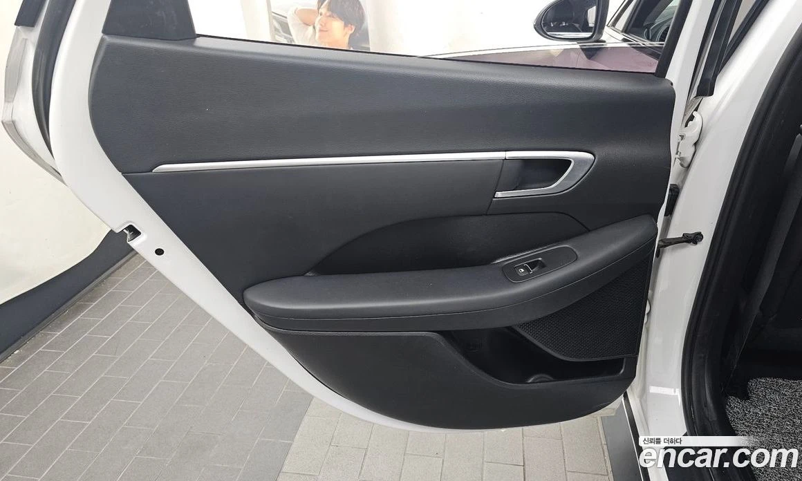 Hyundai Sonata 2.0 Smart, снимка 15 - Автомобили и джипове - 55676655