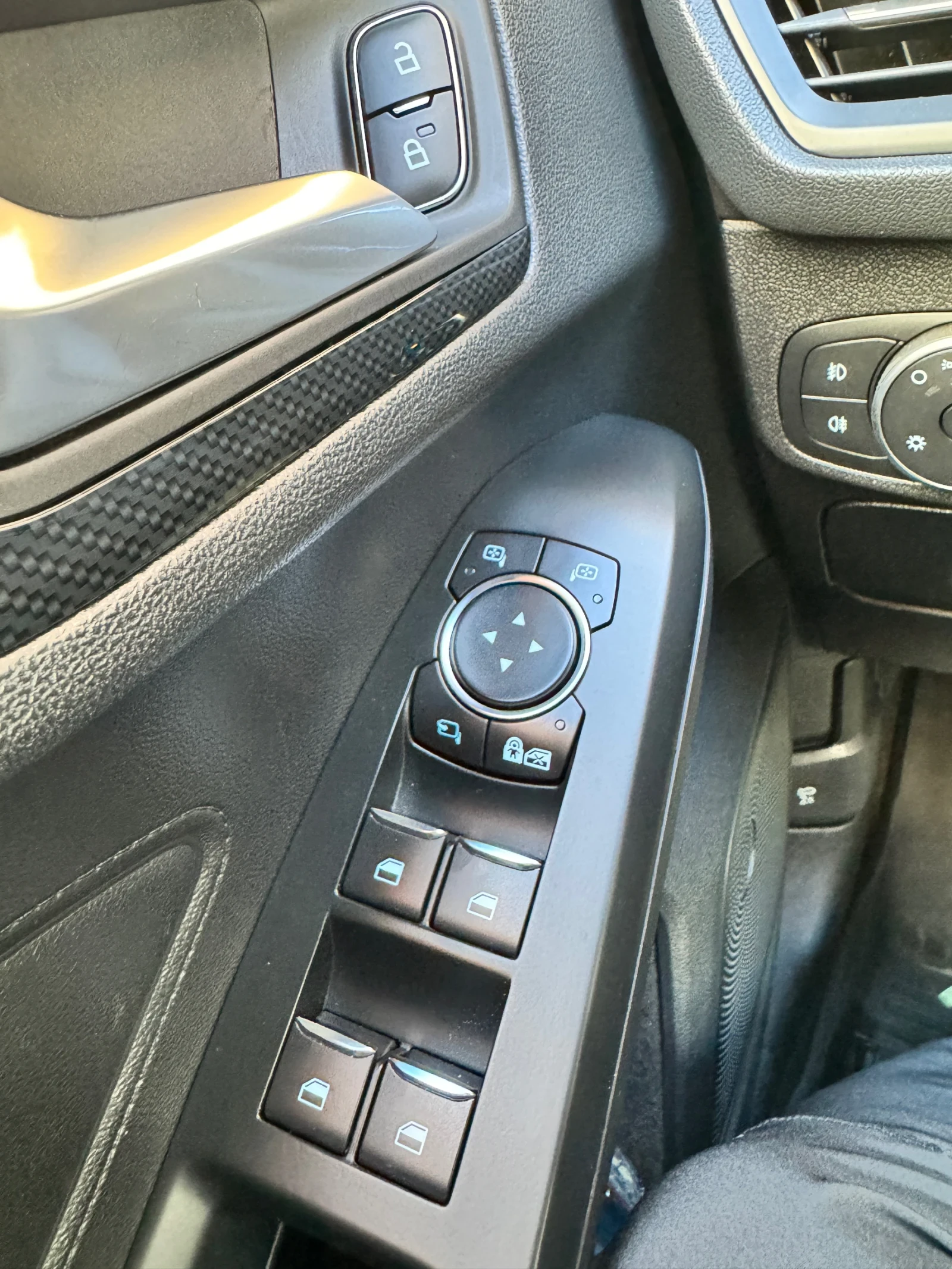Ford Focus ST Line, снимка 13 - Автомобили и джипове - 56378178