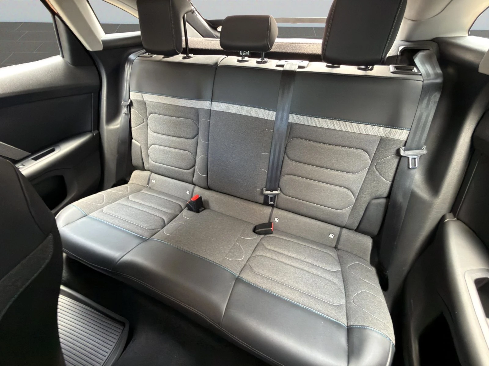 Citroen C4 FEEL PureTech 100 S&S BVM6 E6//2108134 | Mobile.bg � ����������� 13