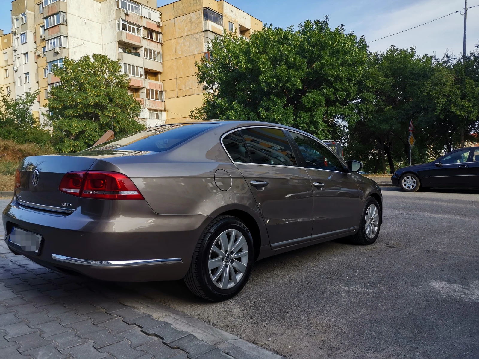 VW Passat 2.0, снимка 4 - Автомобили и джипове - 56350266